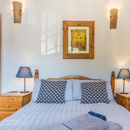 Casa Mundo - 16Th Century Traditional White Village House With Pool Pinos del Valle Extérieur photo