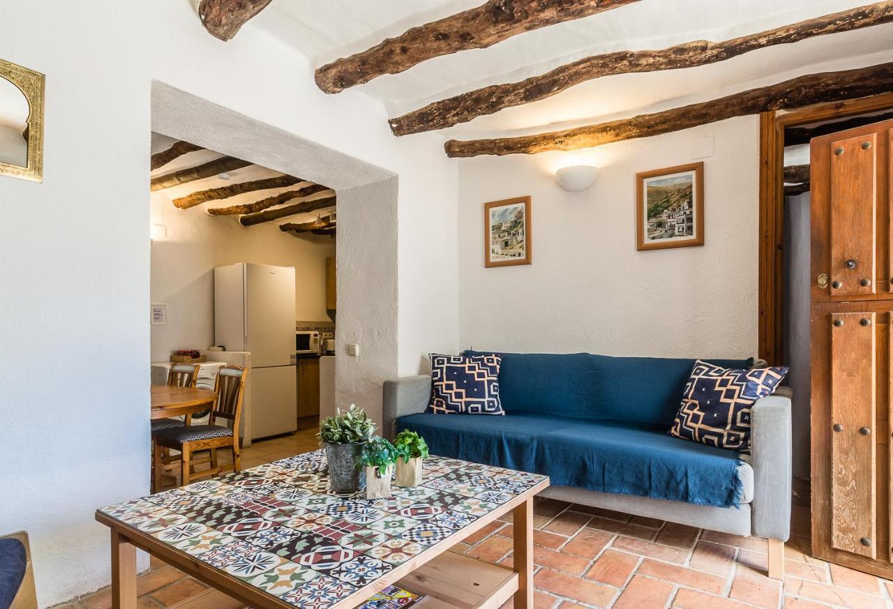 Casa Mundo - 16Th Century Traditional White Village House With Pool Pinos del Valle Extérieur photo